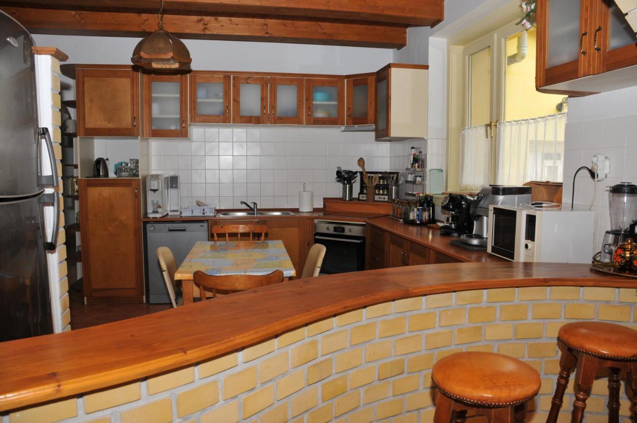 Casa Napsugar Panzio Bed & Breakfast Apostag ภายนอก รูปภาพ