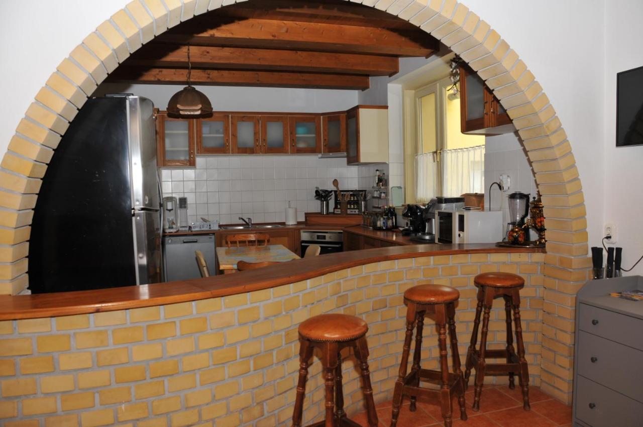 Casa Napsugar Panzio Bed & Breakfast Apostag ภายนอก รูปภาพ